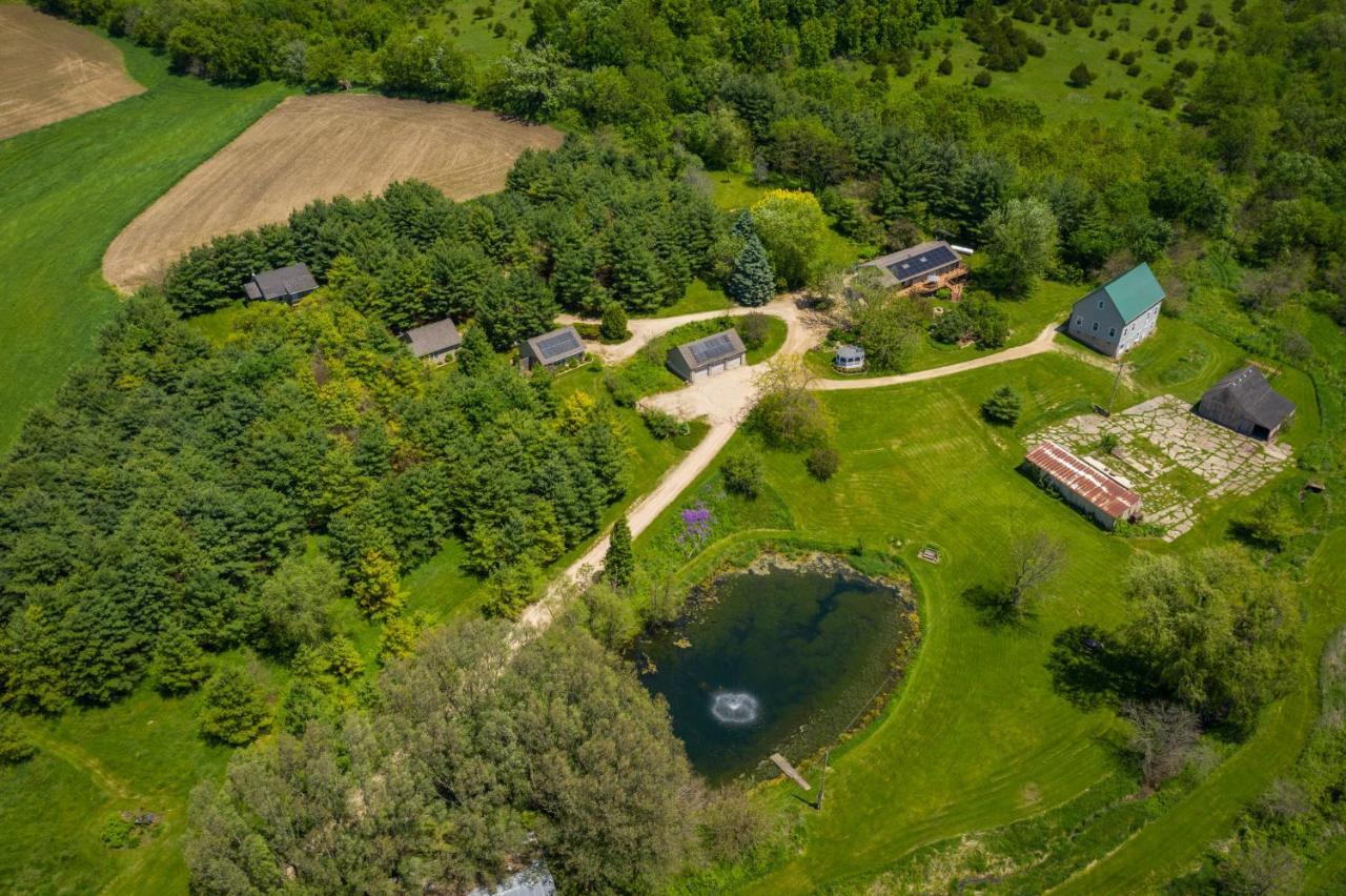 Hawk Valley Retreat & Cottages Galena Eksteriør billede
