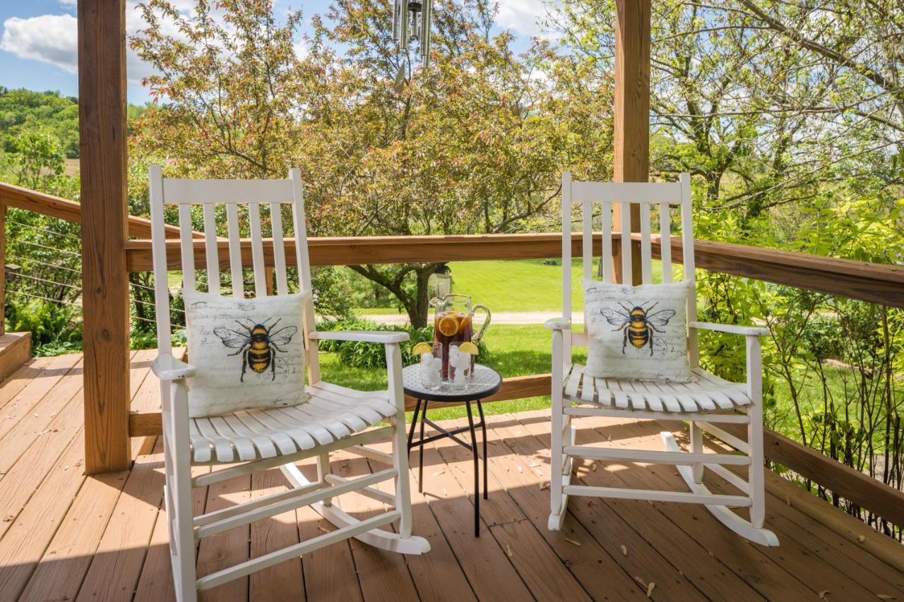 Hawk Valley Retreat & Cottages Galena Eksteriør billede